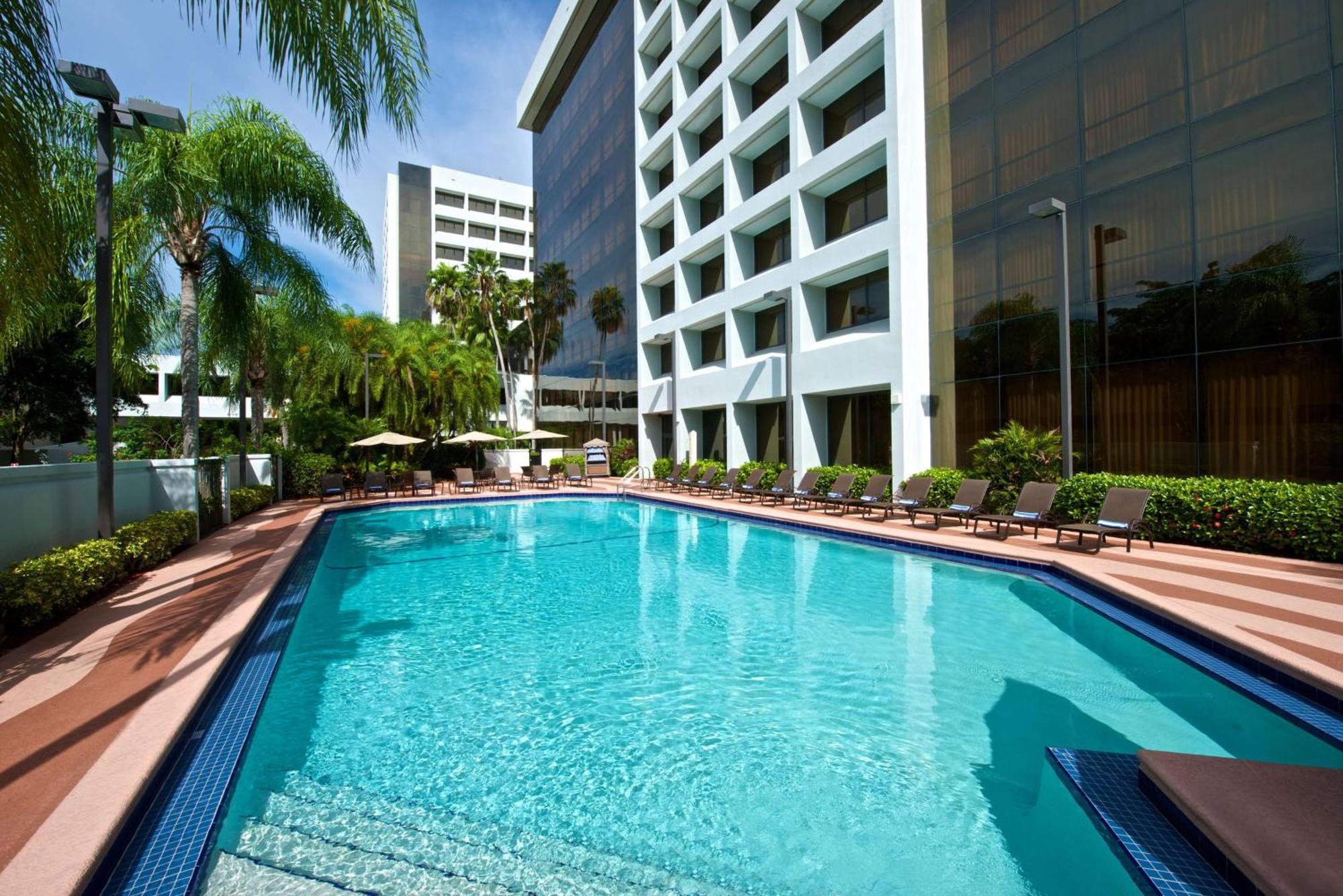 Embassy Suites By Hilton Palm Beach Gardens Pga Boulevard Kültér fotó